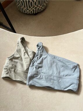 lululemon athletica Women's Crop Tops - Sage Green & Light Blue